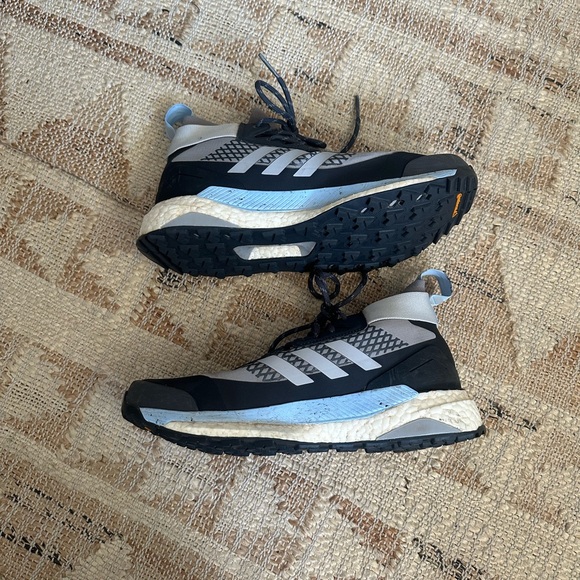 Adidas Terrex hiking shoes - Picture 4 of 4